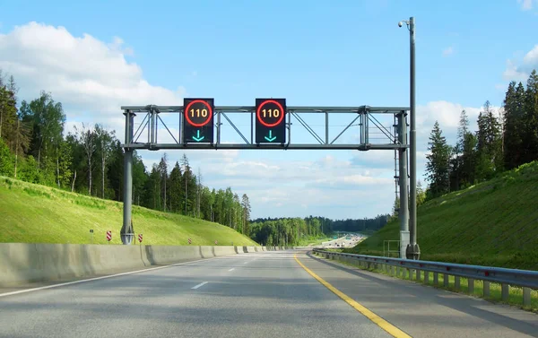 Russian highway number M11 in summer day — Foto de Stock