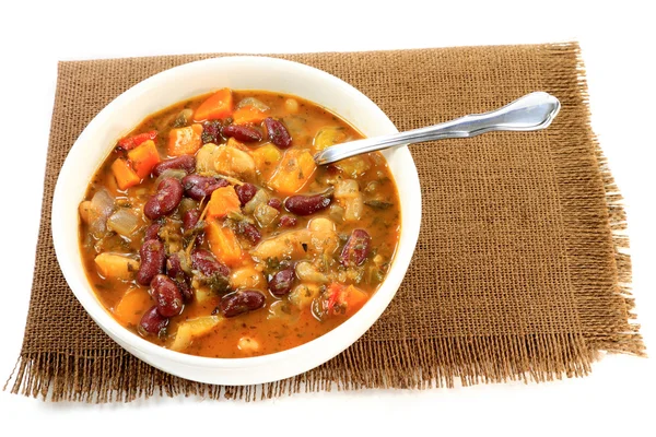 Bílé a červené fazole polévka s bylinkami a kořením — Stock fotografie