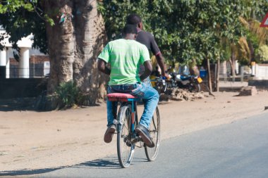 Malavi birincil araç olarak Bisiklete binme