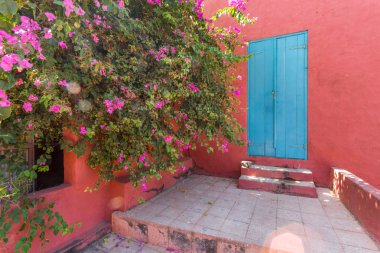 gavur Adası tarihi binalar