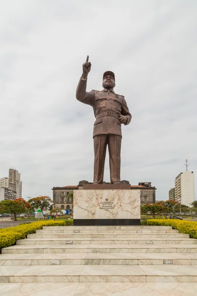 Statue von Samora moisés machel auf dem Unabhängigkeitsplatz — Stockfoto