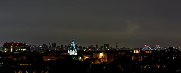 夜晚的曼哈顿天际线 — 图库照片