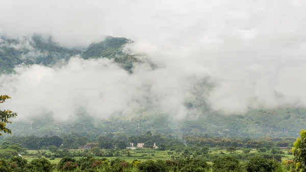 Ulugurugebergte in de oostelijke regio van Tanzania — Stockfoto