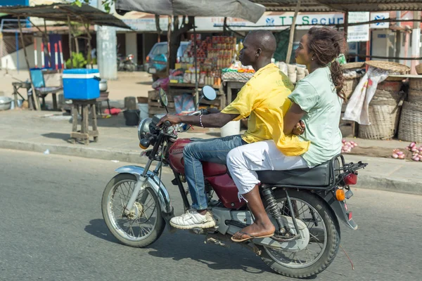 Motorcykeltaxi i Benin — Stockfoto