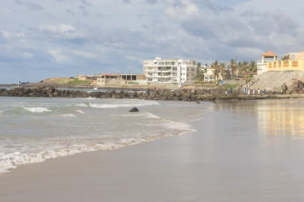 Strand langs de kust van Dakar — Stockfoto