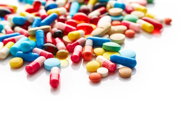 Coloridas tabletas médicas — Foto de Stock