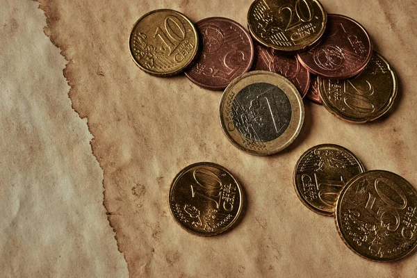 Вінтажні Євро Центів Над Старінням Паперової Текстури Фону Концепція Бідності — стокове фото