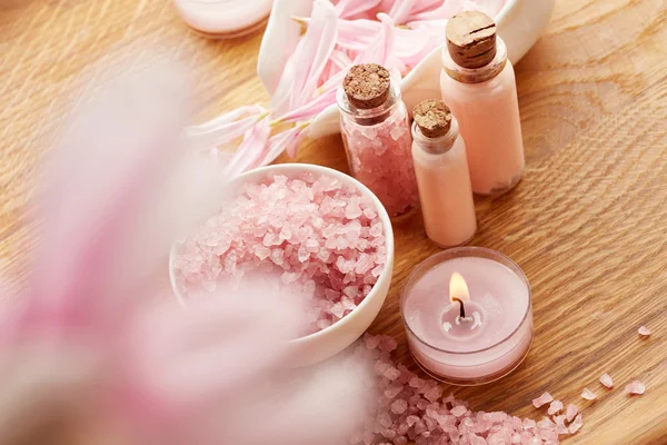 Spa still life with sea salt and flower petals — Stock Photo, Image