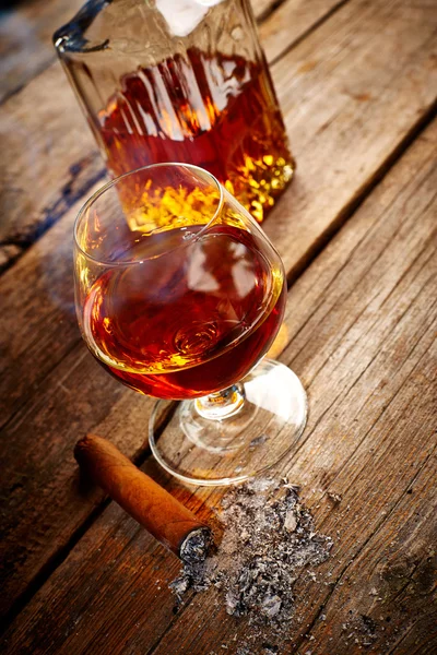 Cognac and cigar — Stock Photo, Image