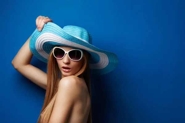 Young woman in hat