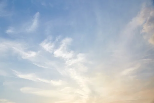 Cielo con nuvole — Foto Stock