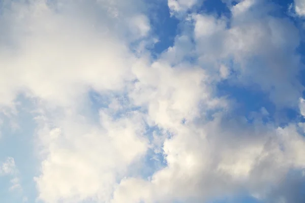 Big white clouds — Stock Photo, Image