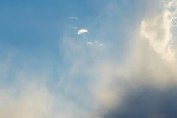 Naturbakgrunn. Himmel – stockfoto
