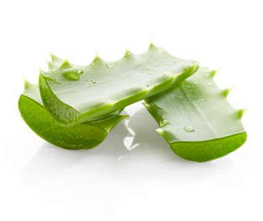 Aloe vera ile su damlaları