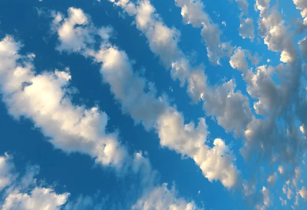 Nubes en un cielo hermoso — Foto de Stock