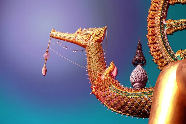 Foto Hintergrundelement Der Goldenen Drachenskulptur Buddha Asien — Stockfoto