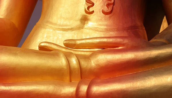 Foto Elemento Fundo Mãos Escultura Dourada Buda Exemplo Das Mãos — Fotografia de Stock