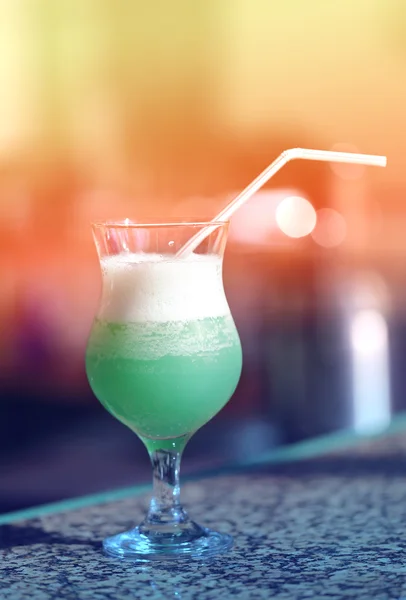 Mooie cocktail in het glas — Stockfoto