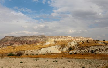 Kapadokya Türkiye dağda güzel koni