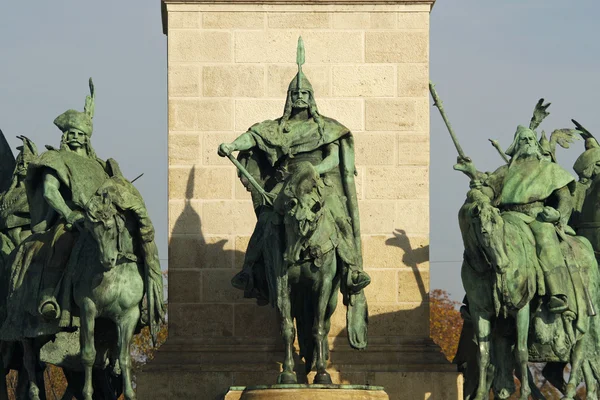 Estátua dos chefes tribais húngaros — Fotografia de Stock