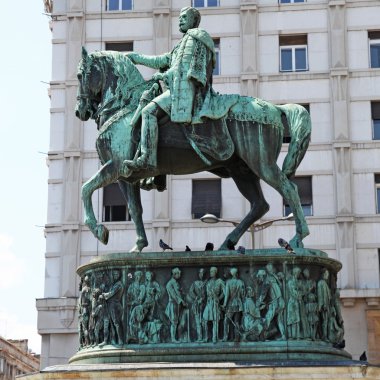 Prince Michael Belgrad Cumhuriyet Meydanı'nda heykeli