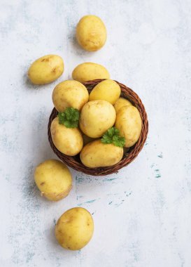 Genç ham patates