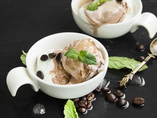 Coffee and vanilla icecream with mint leaves — Stock Photo, Image