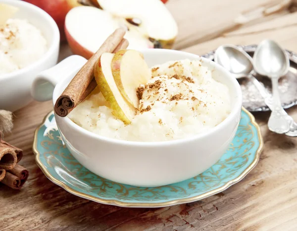 Rice Pudding with Apple and Cinnamon — Stock Photo, Image