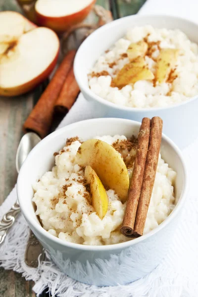 Rice Pudding with Apple and Cinnamon — Stock Photo, Image