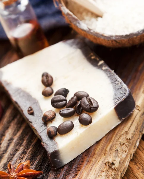 Sabão caseiro de café orgânico — Fotografia de Stock