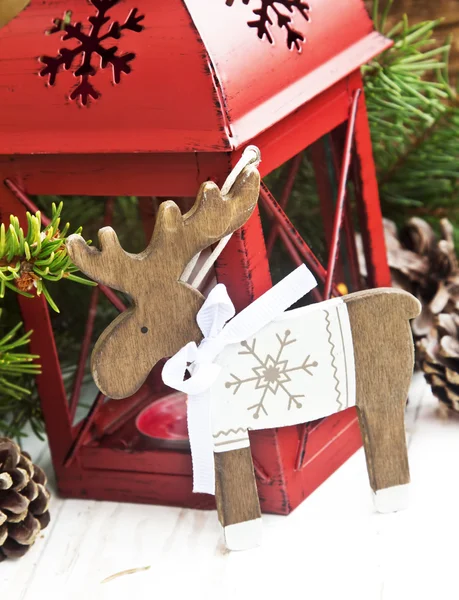 Antika ahşap Ren geyiği Noel dekorasyon — Stok fotoğraf