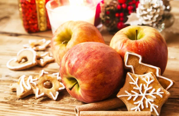 Apple, Gingerbread and Spices with Christmas Decoration — Stock Photo, Image