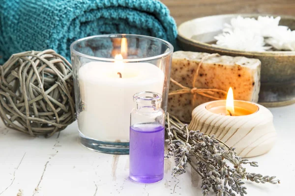 Lavendel essentiële Oil.Spa instelling — Stockfoto