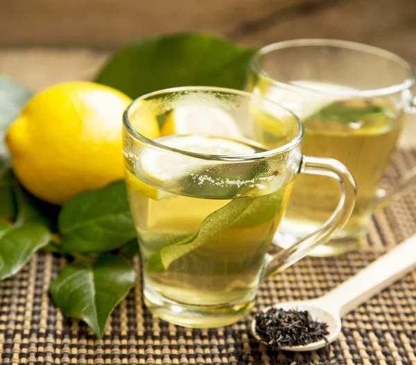 Té verde con limón —  Fotos de Stock