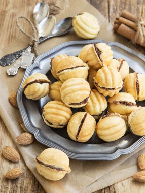 Ceviz şekli Çerezler Çikolata dolgulu