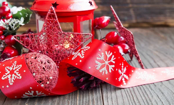 Red Christmas Decoration with Glitter Star, Lantern and Festive R — стоковое фото