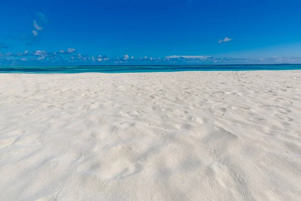 Areia Relaxante Água Praia Limpa Areia Branca Verão Com Luz — Fotografia de Stock