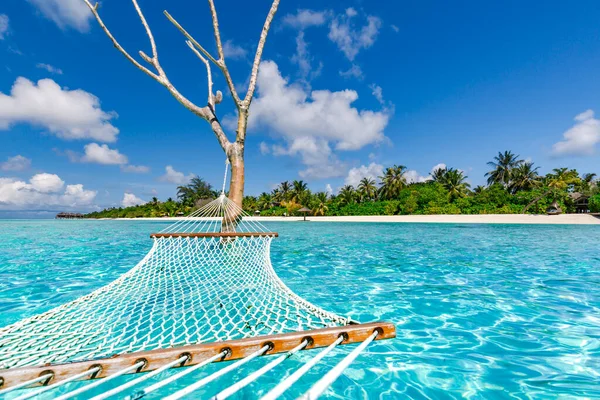 Niesamowite Nad Hamakiem Wodnym Tropikalnej Lagunie Malediwach Luksusowa Plaża Luksusowe — Zdjęcie stockowe