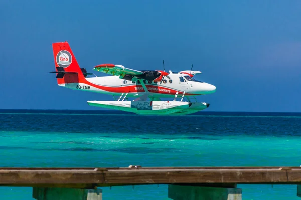 Atollo Ari Maldive 2018 Idrovolante Presso Località Balneare Tropicale Lusso — Foto Stock