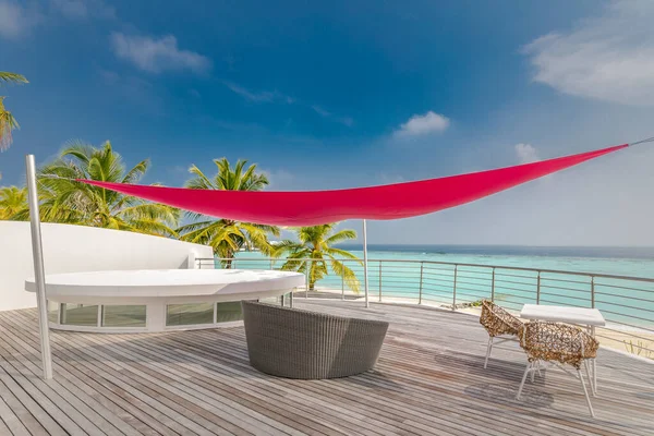 Maldivas Isla Resort Con Terraza Con Vistas Mar Mesa Sillas — Foto de Stock