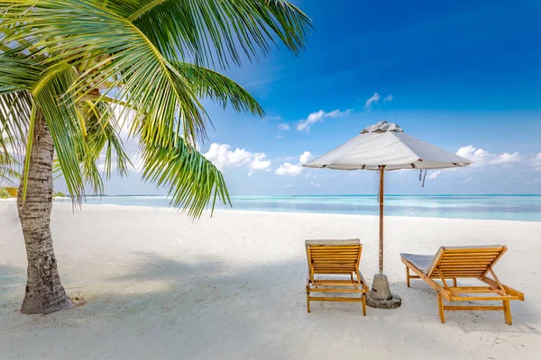 Luxus Strandresort Strandliegen Meeresnähe Mit Weißem Sand Über Dem Meer — Stockfoto