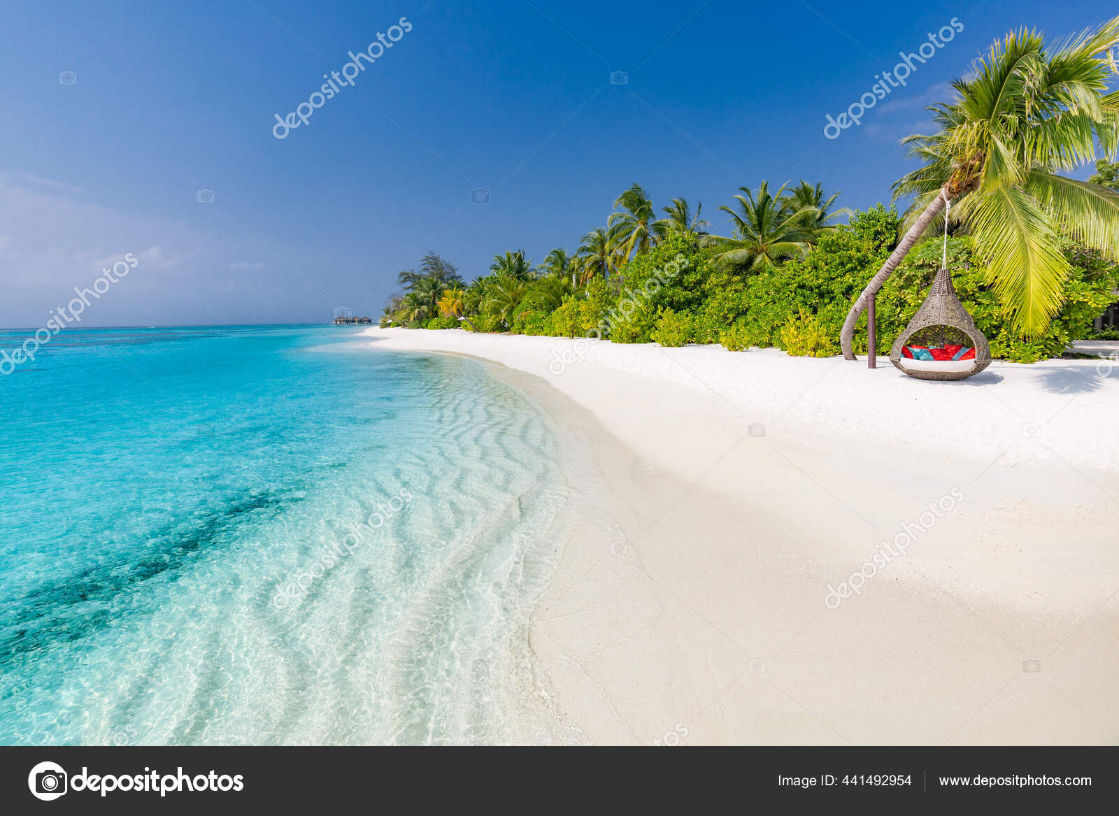 Praia Incrível Natureza Com Palmeiras Céu Mal Humorado Verão Férias — Foto  © icemanphotos #441492954, image size:1600x1167