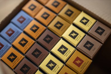 Budapeşte, Macaristan - 15.05.2020. Farklı Nespresso aromalı. Kahve kutularını kapatın.