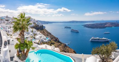  Geleneksel beyaz mimari. Lüks yaz seyahati tatil beldesi, tatil sahnesi