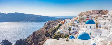  Geleneksel beyaz mimari. Lüks yaz seyahati tatil beldesi, tatil sahnesi