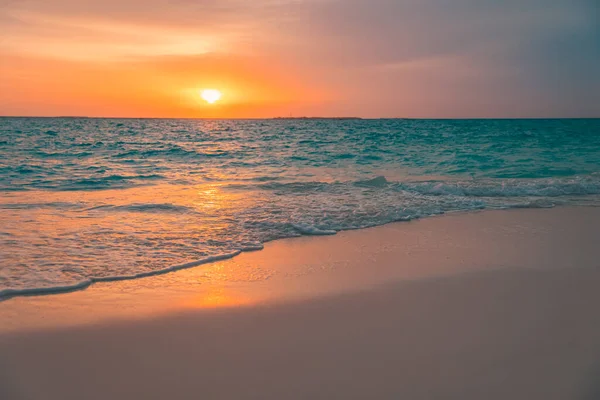 Ontspannende Zeegezicht Met Brede Horizon Van Lucht Zee Kleurrijke Schemering — Stockfoto