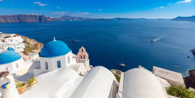 Santorini Adası, Yunanistan 'daki güzel kilise manzarası