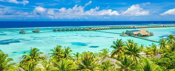 Beautiful Tropical Beach Bungalows Travel Concept — Stock Photo, Image