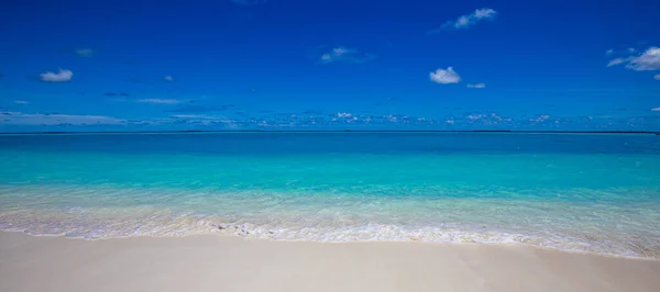 Hermoso Paisaje Marino Con Agua Turquesa Cielo Azul —  Fotos de Stock