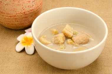 Hindistan cevizi sütü, muz Tay tatlı